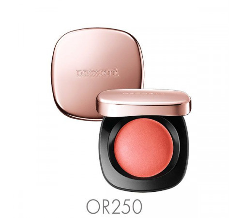COSME DECORTE Cream Blush Румяна-суфле с трехмерным эффектом COSME DECORTE Cream Blush Румяна-суфле с трехмерным эффектом