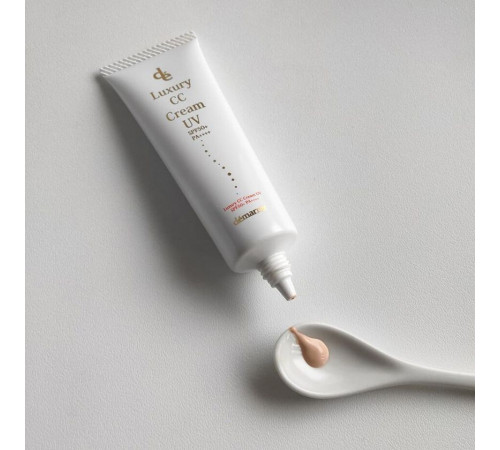 DEMARRER Luxury CC Cream UV Санскрин с легким тоном, SPF50+ PA++++ DEMARRER Luxury CC Cream UV Санскрин с легким тоном, SPF50+ PA++++